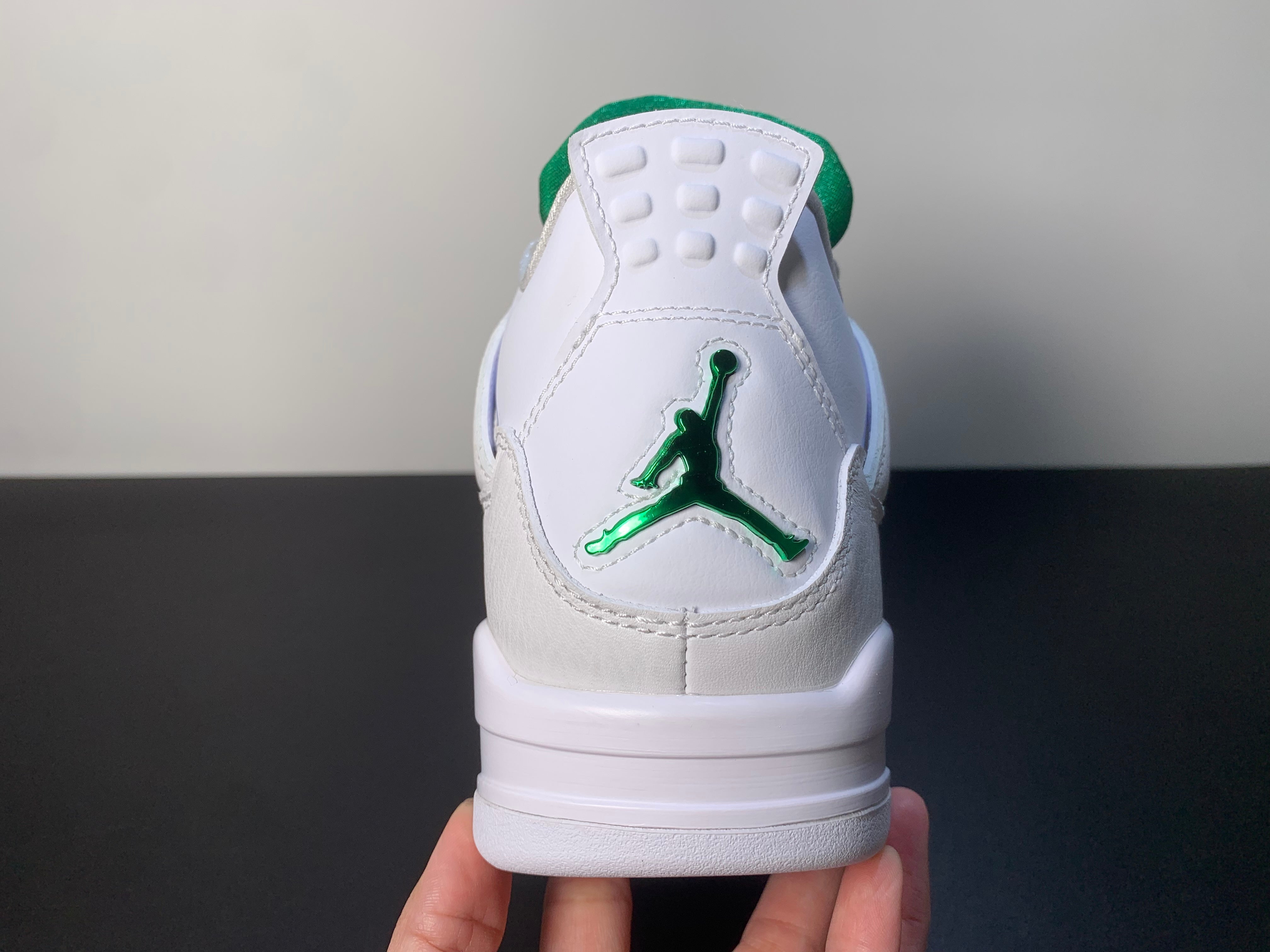 Jordan 4 Retro Metallic Green