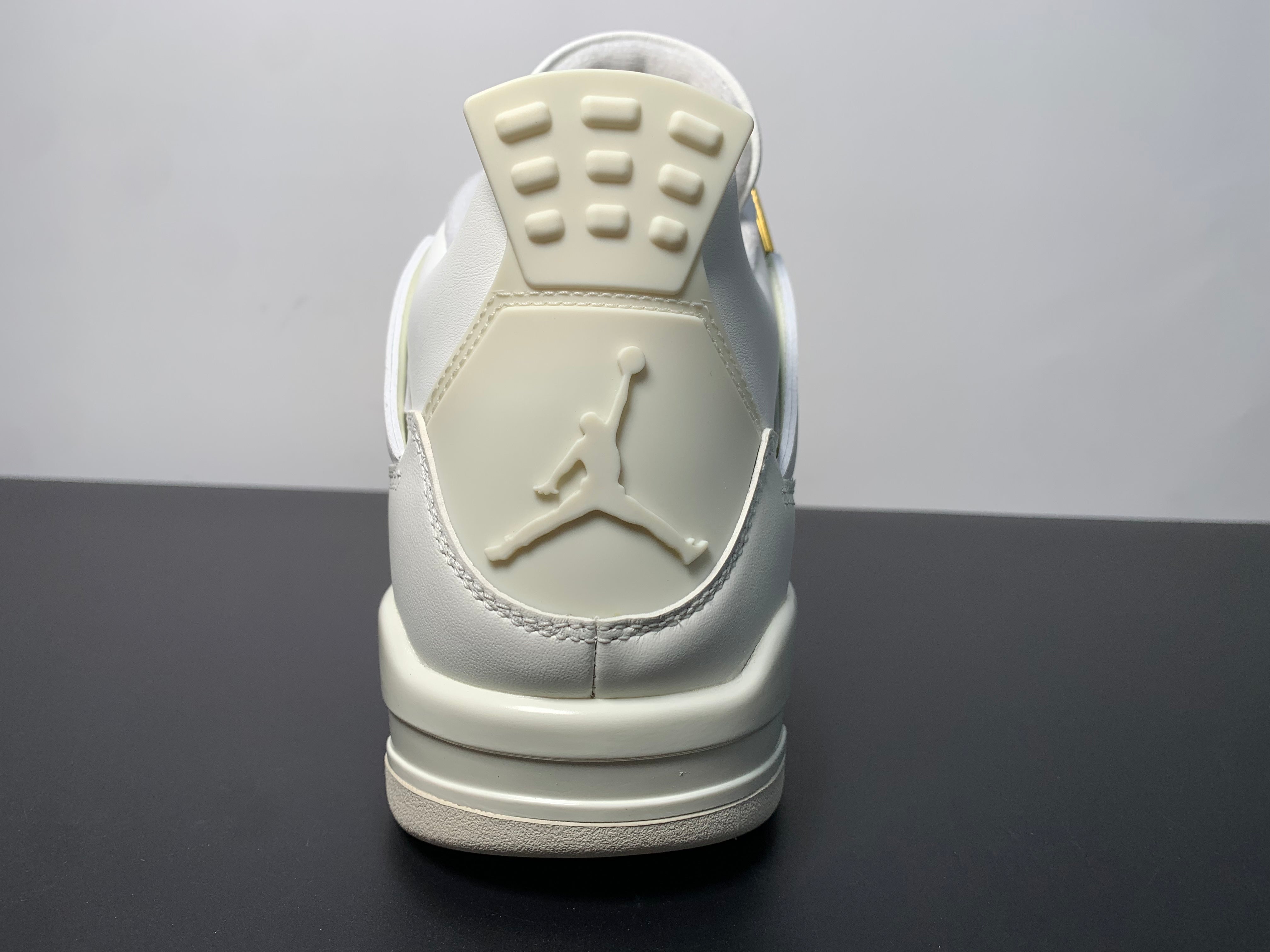 Jordan 4 Retro Sai