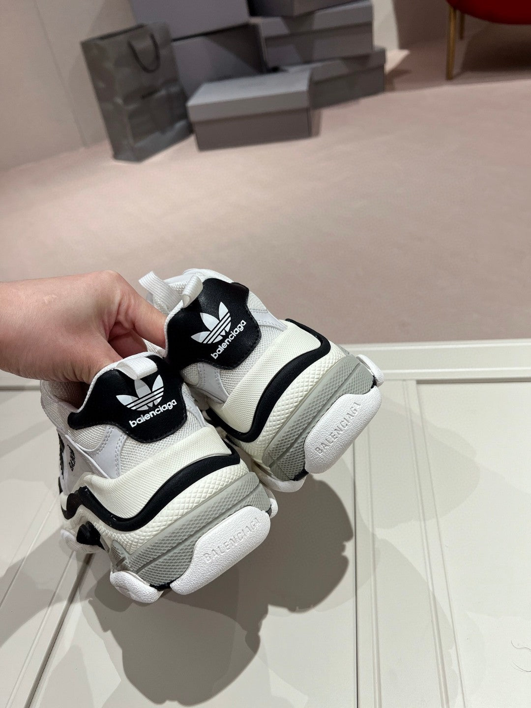 BALENCIAGA TRIPLE S