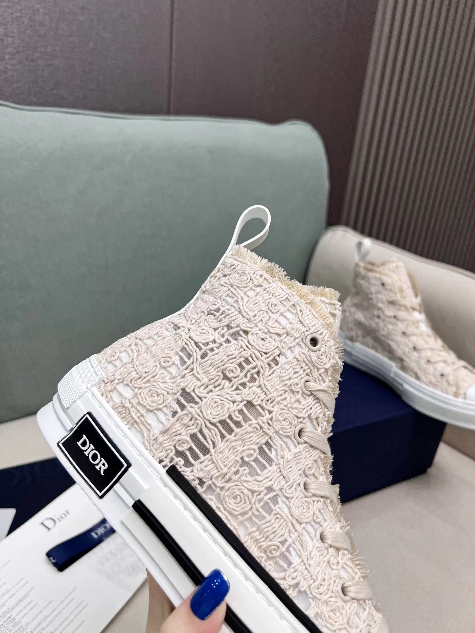 DIOR CONVERS