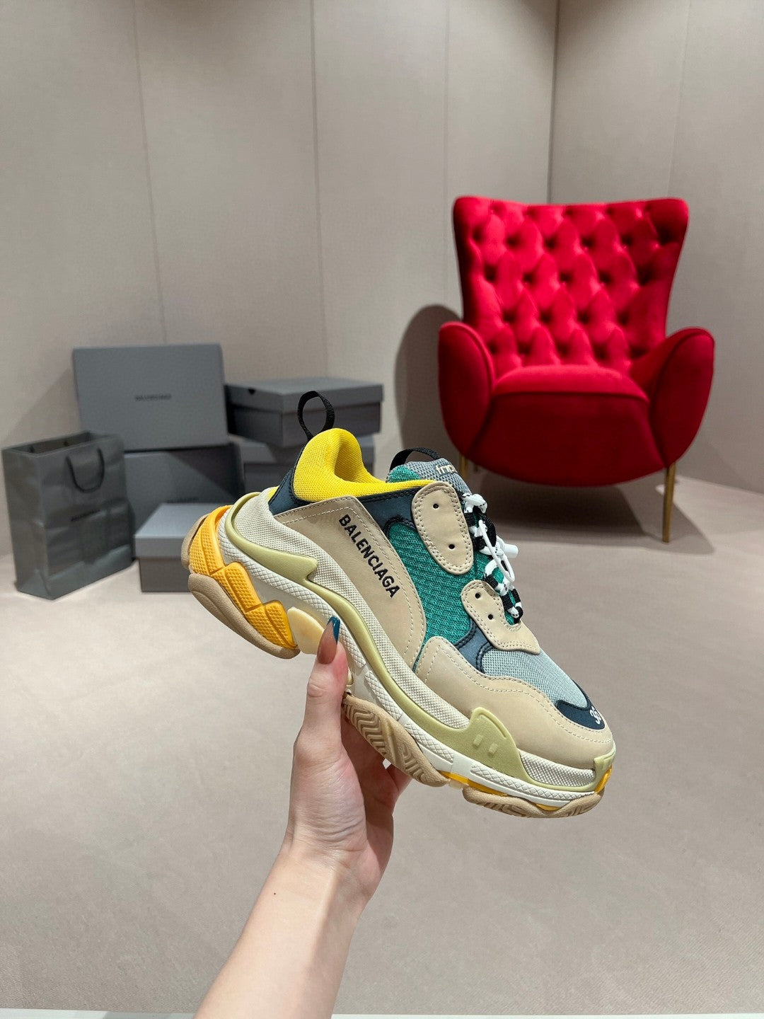 BALENCIAGA TRIPLE S