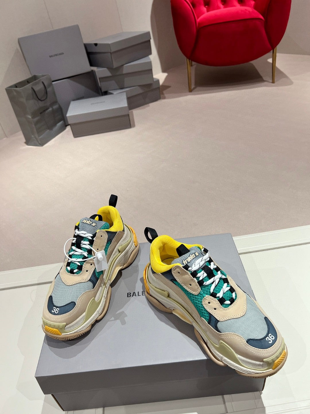 BALENCIAGA TRIPLE S