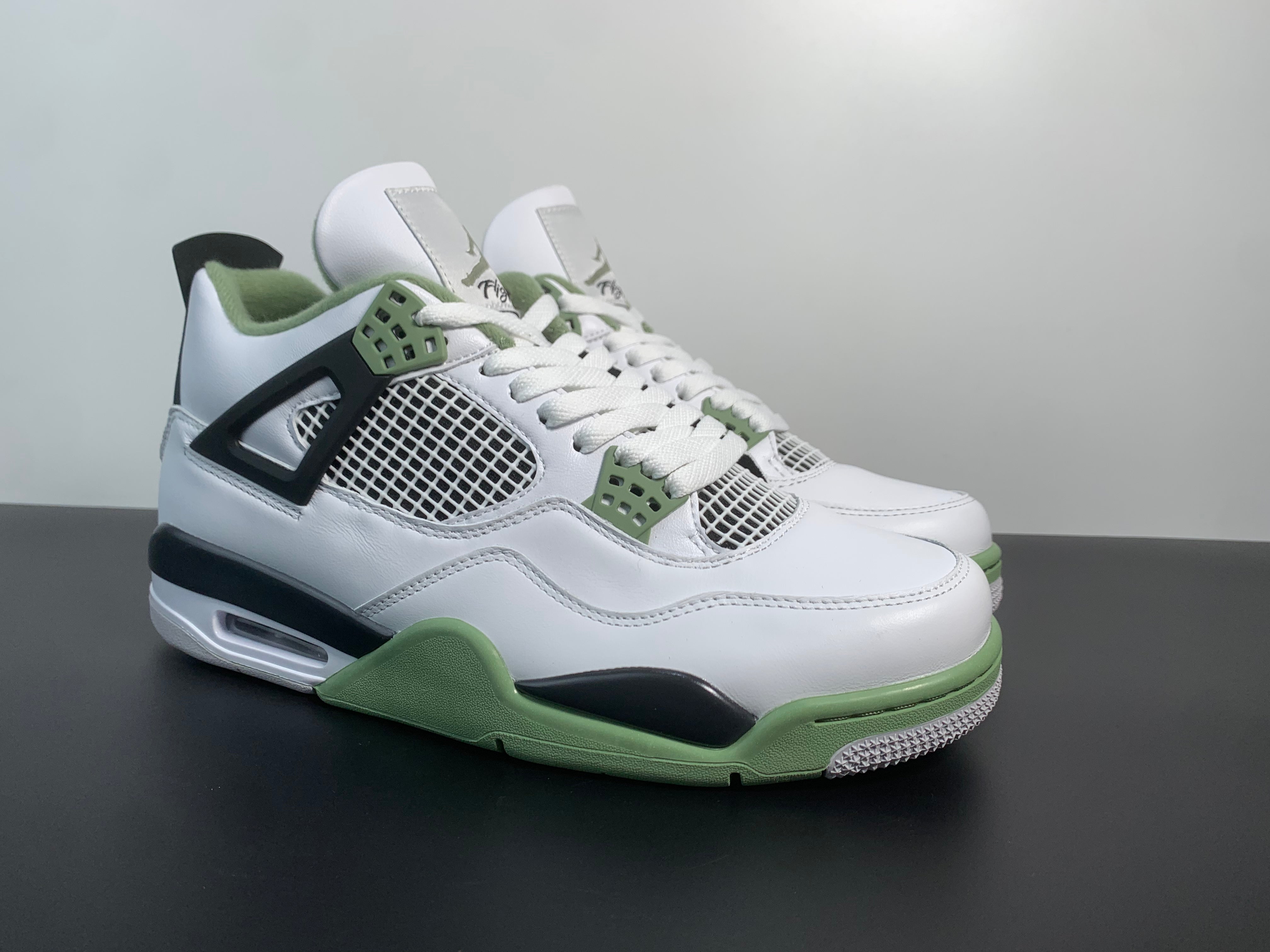 Jordan 4 Retro Seafoam