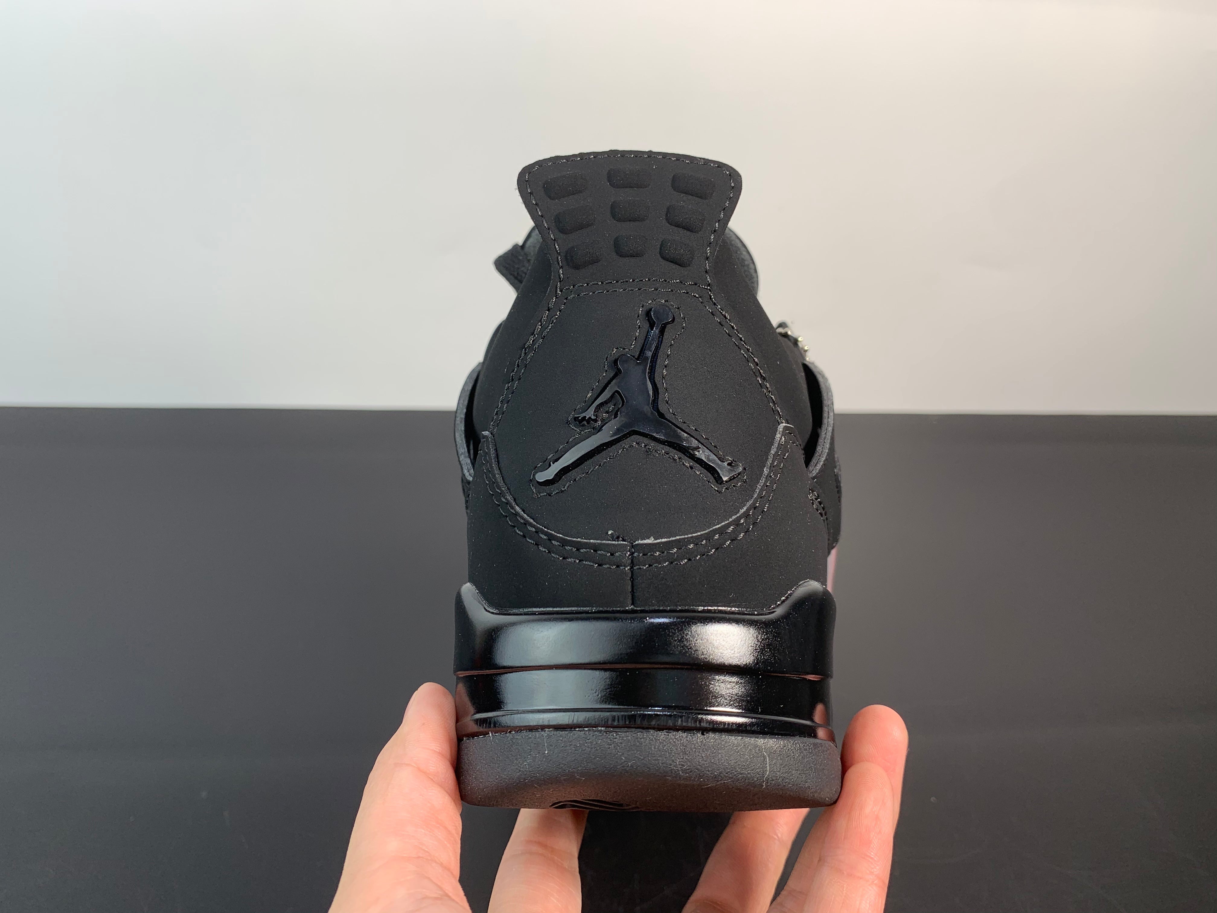 Jordan 4 "Black Cat"