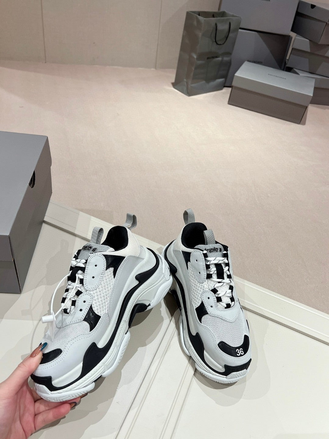 BALENCIAGA TRIPLE S