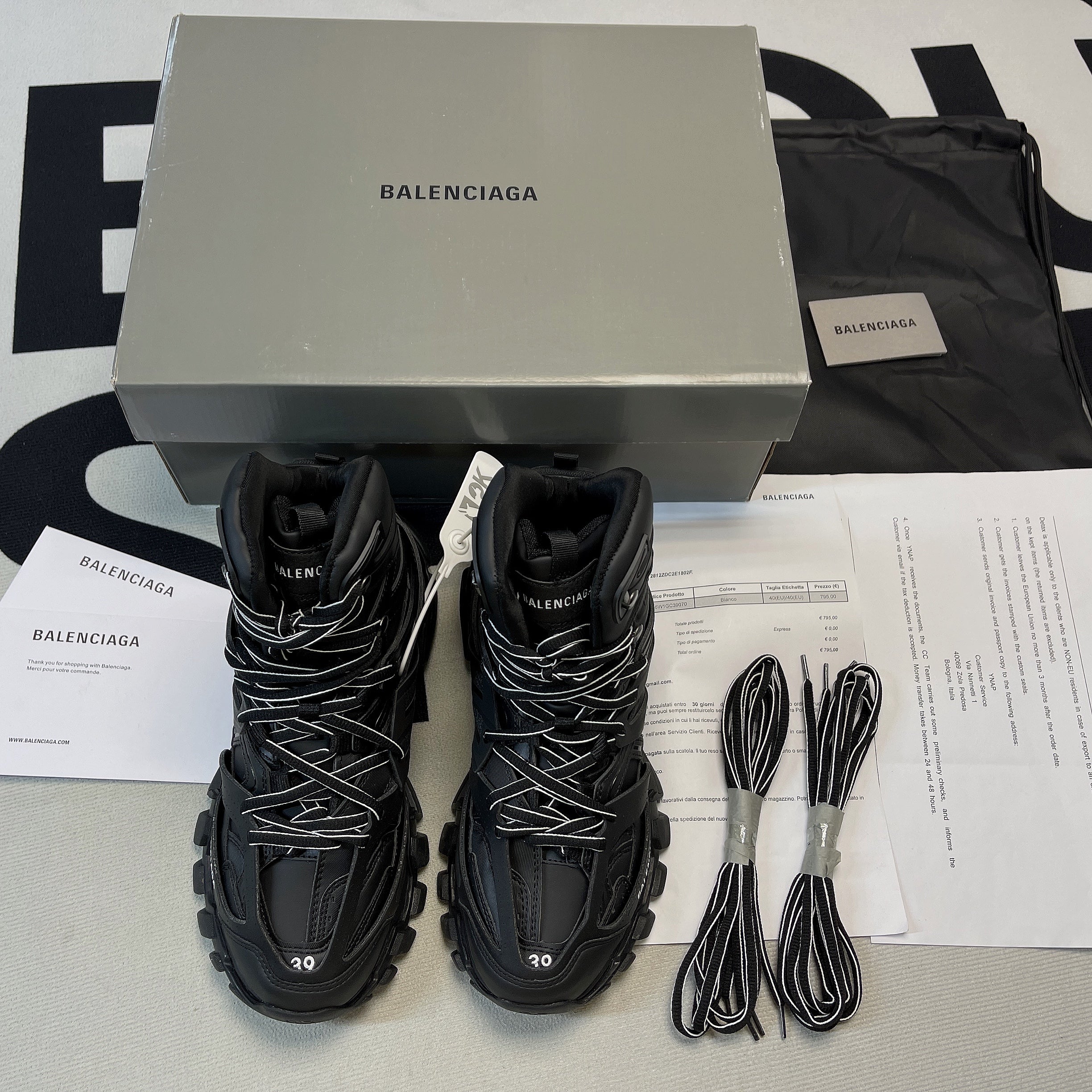 BALENCIAGA TRACK