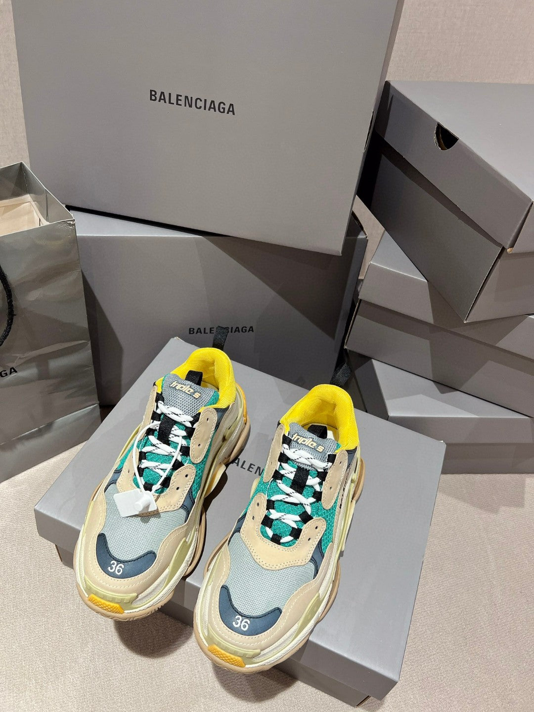 BALENCIAGA TRIPLE S