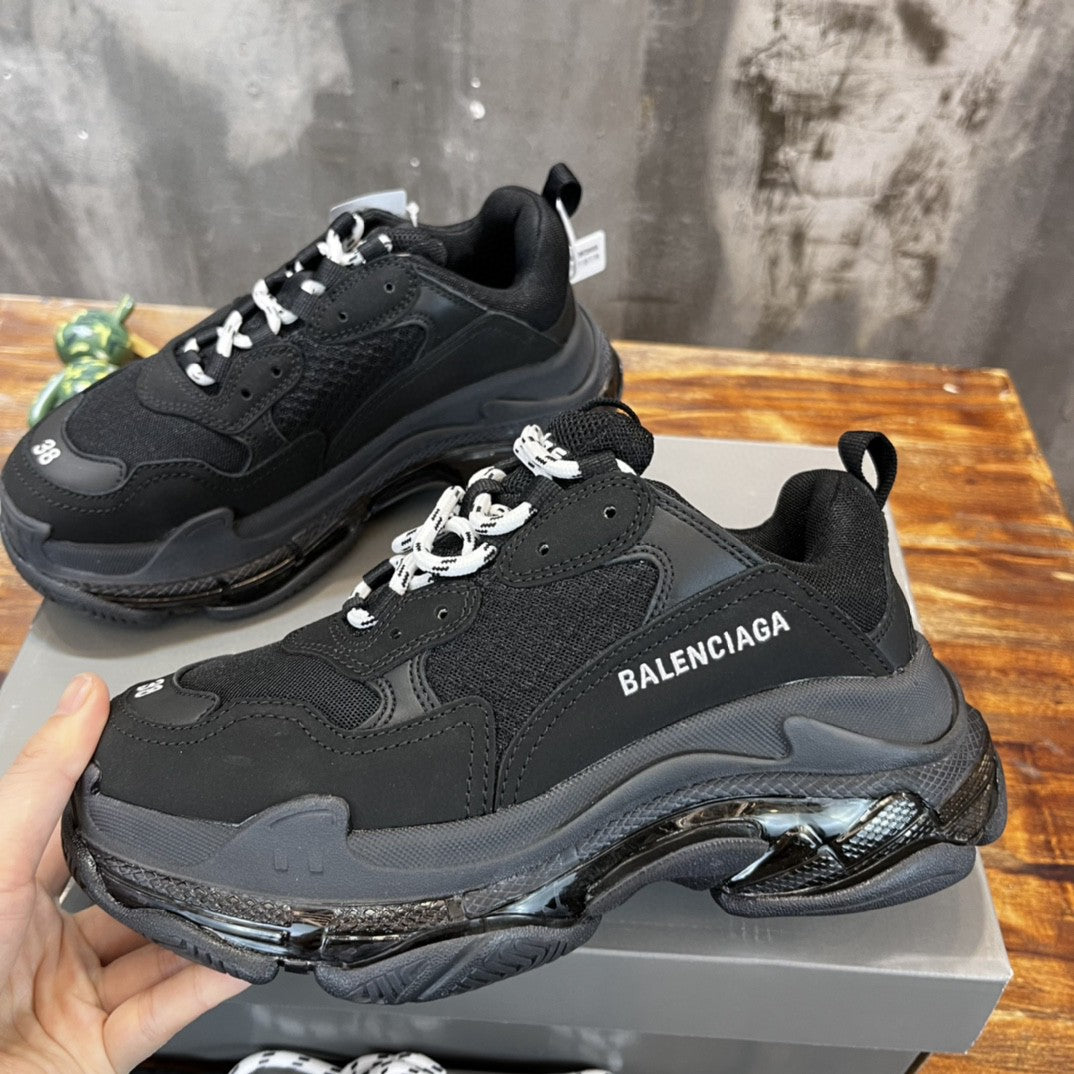 BALENCIAGA TRIPLE S