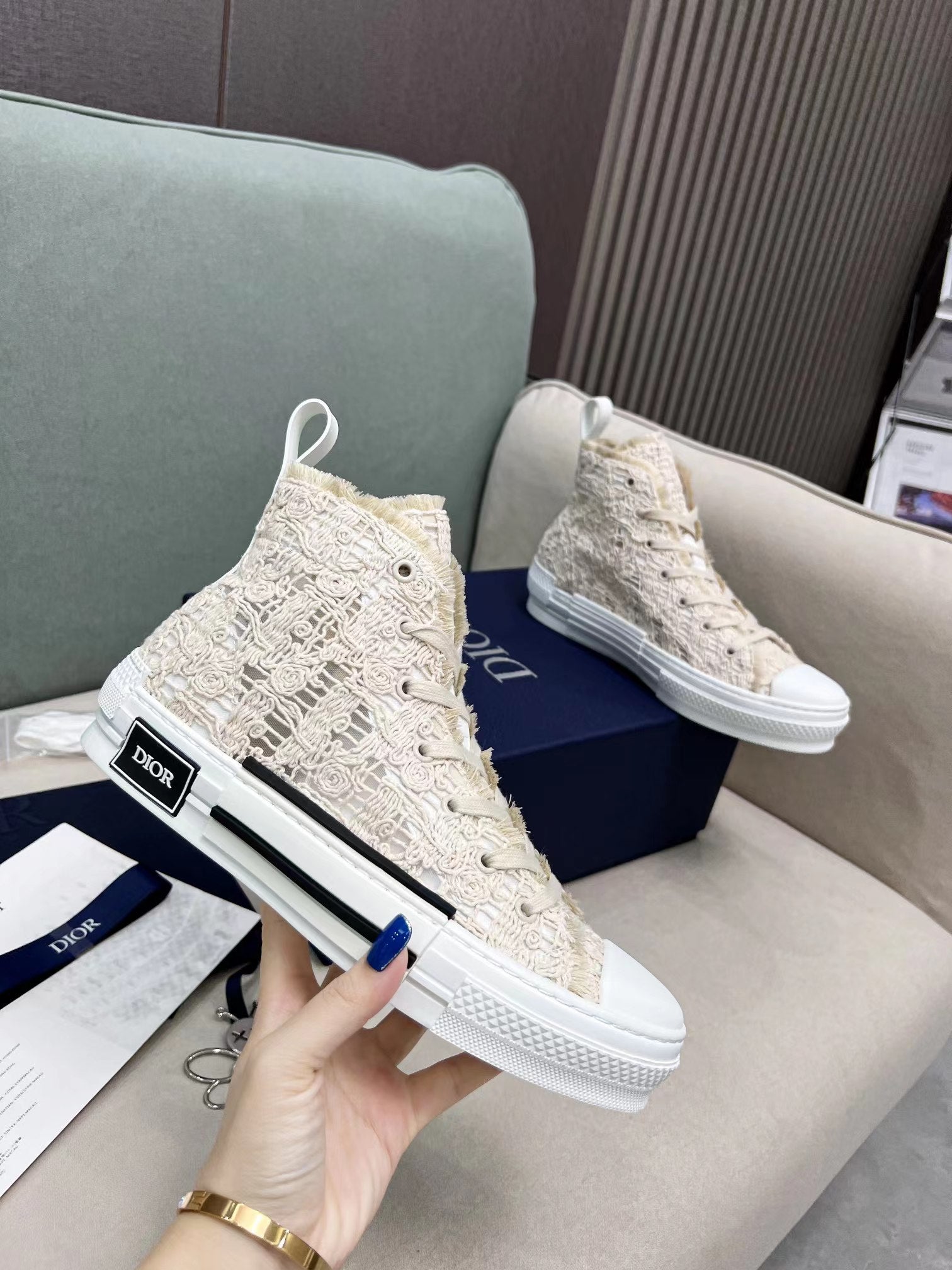 DIOR CONVERS