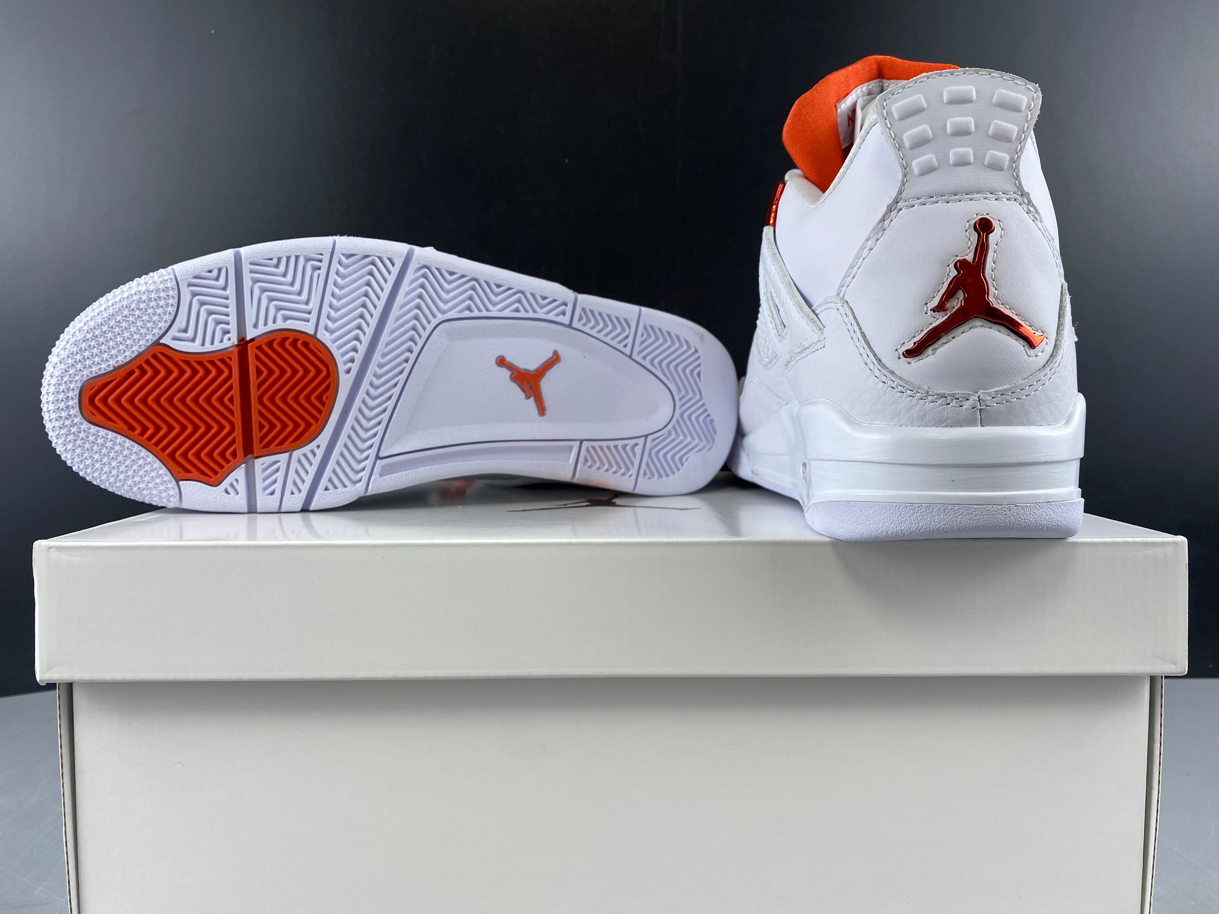 Jordan 4 Retro Metallic Orange