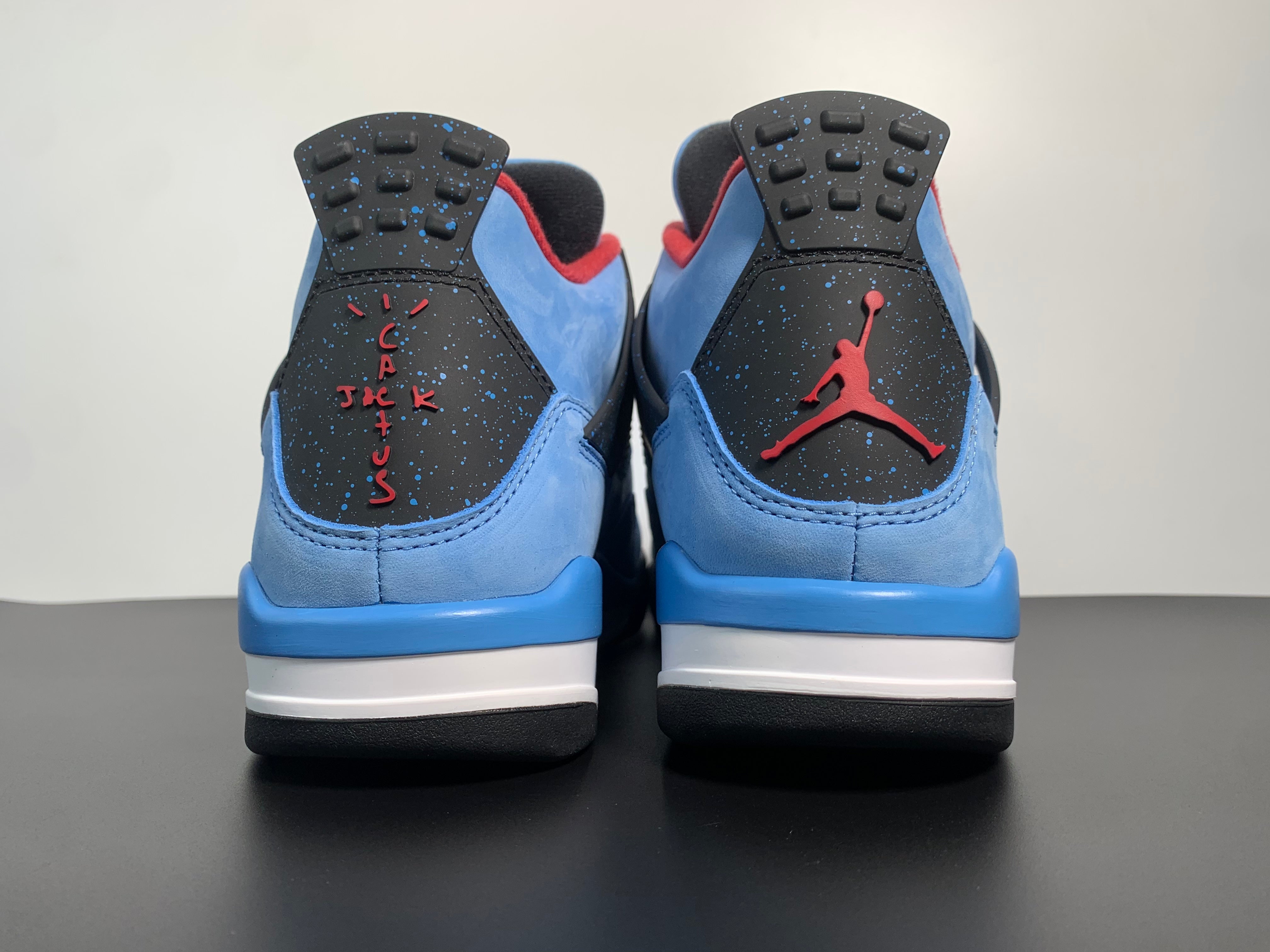 Travis Scott X Jordan 4 "Cactus Jack"