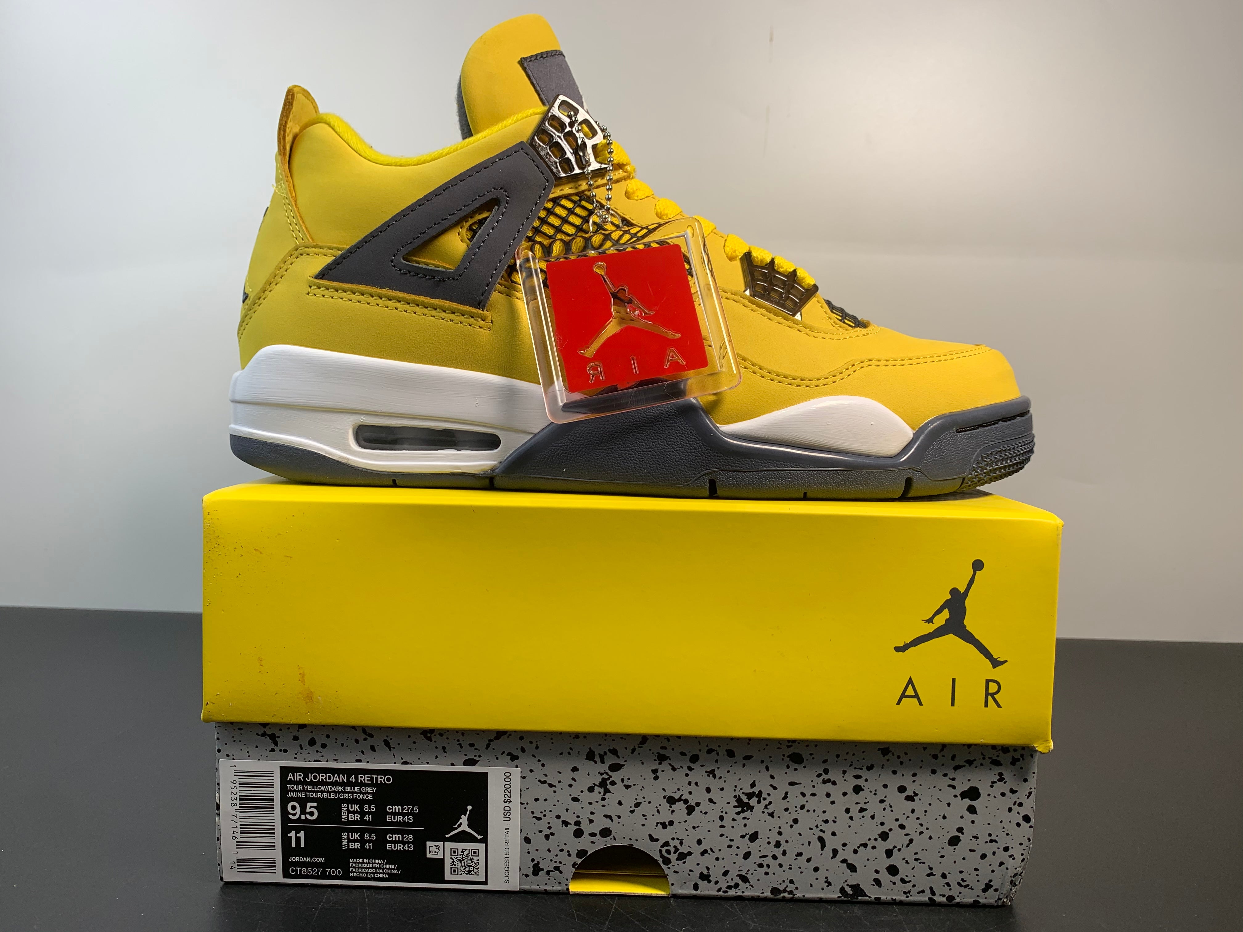 Jordan 4 Retro Lightning