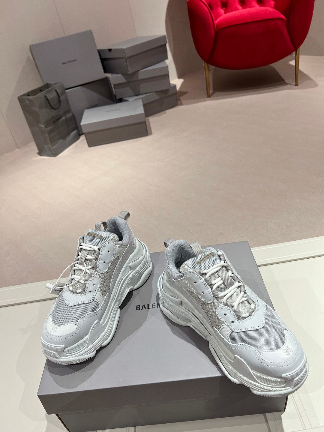 BALENCIAGA TRIPLE S