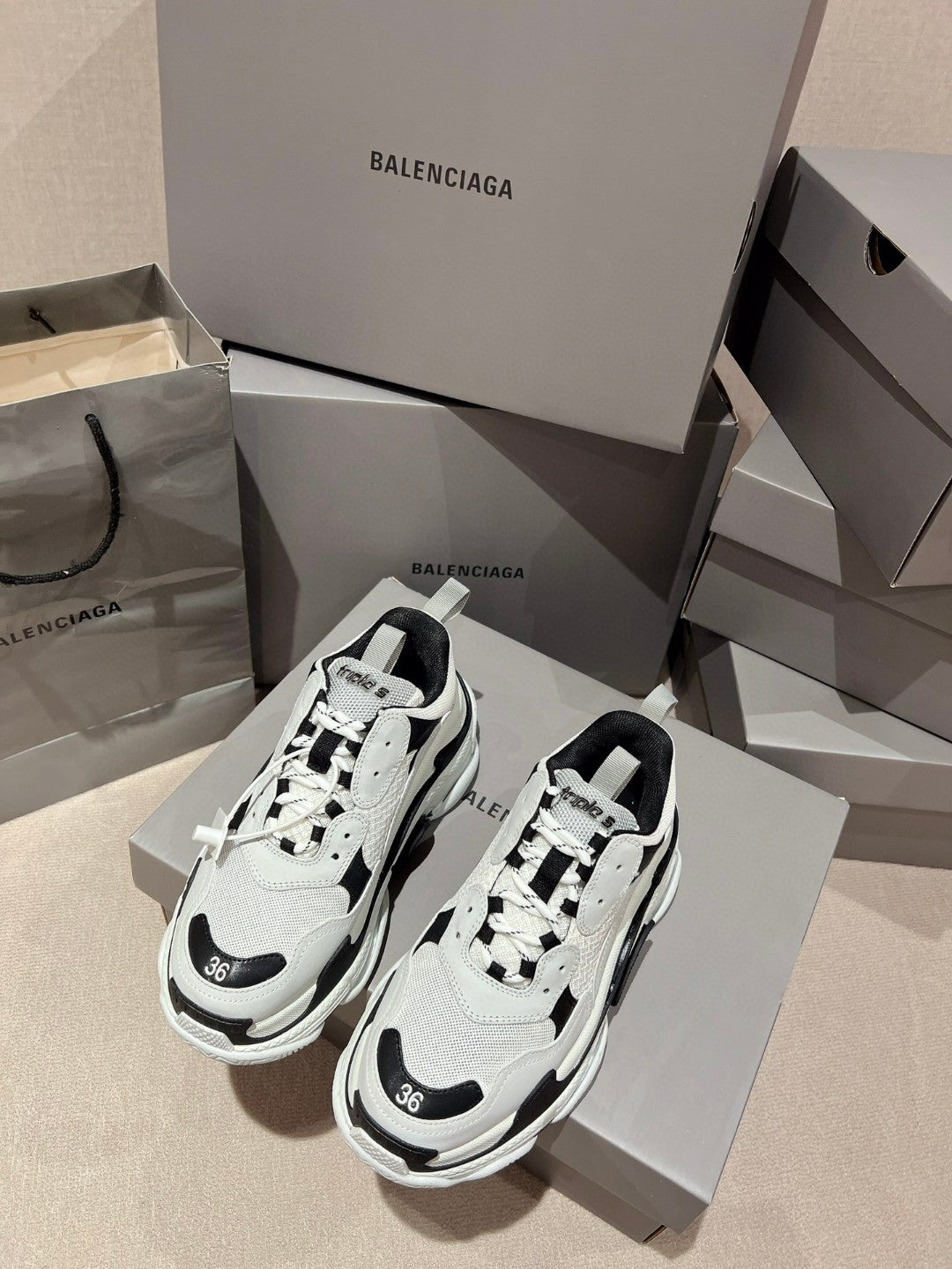 BALENCIAGA TRIPLE S