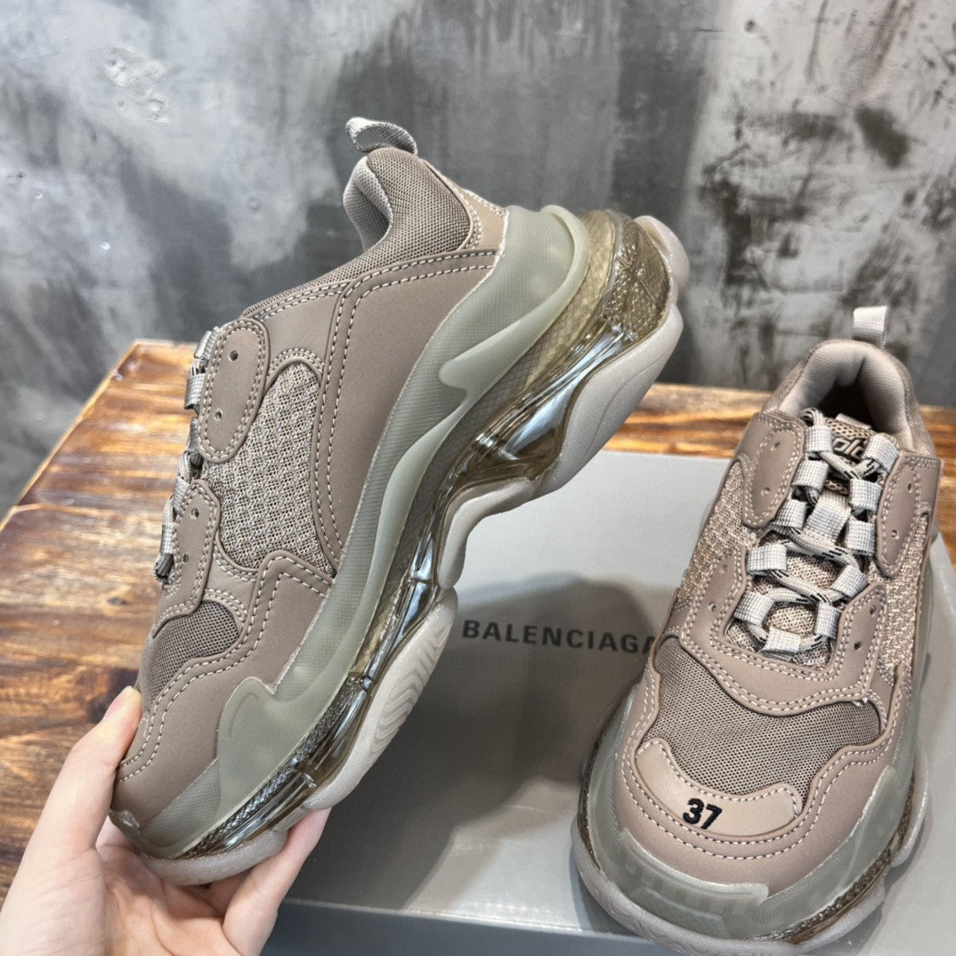 BALENCIAGA TRIPLE S