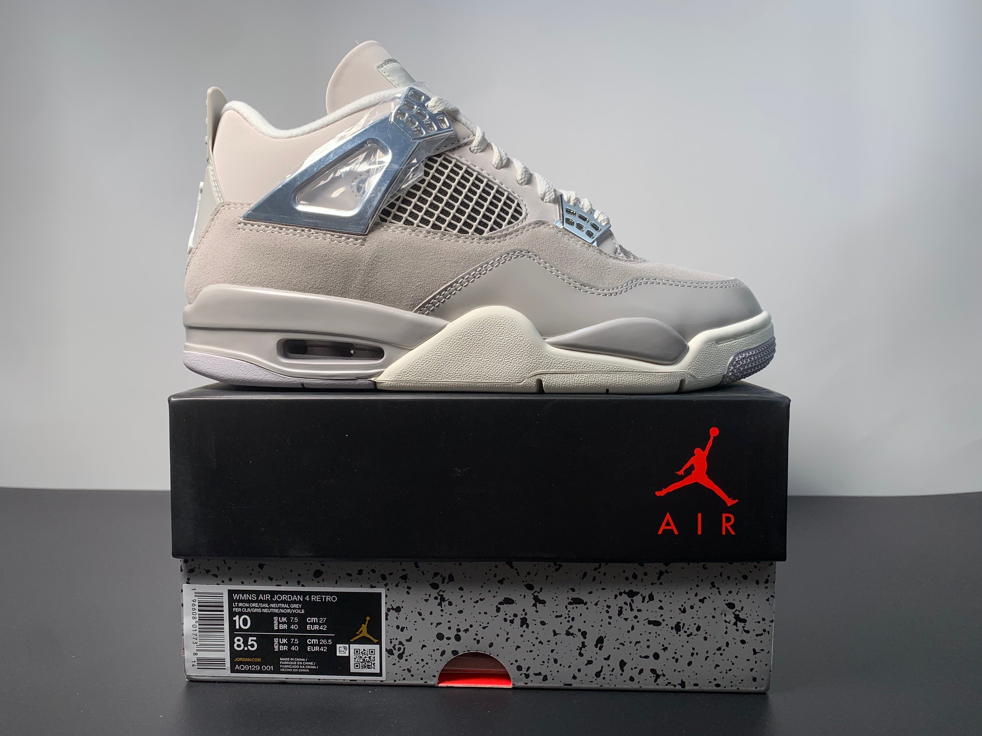 Jordan 4 Retro Frozen Moments WMNS