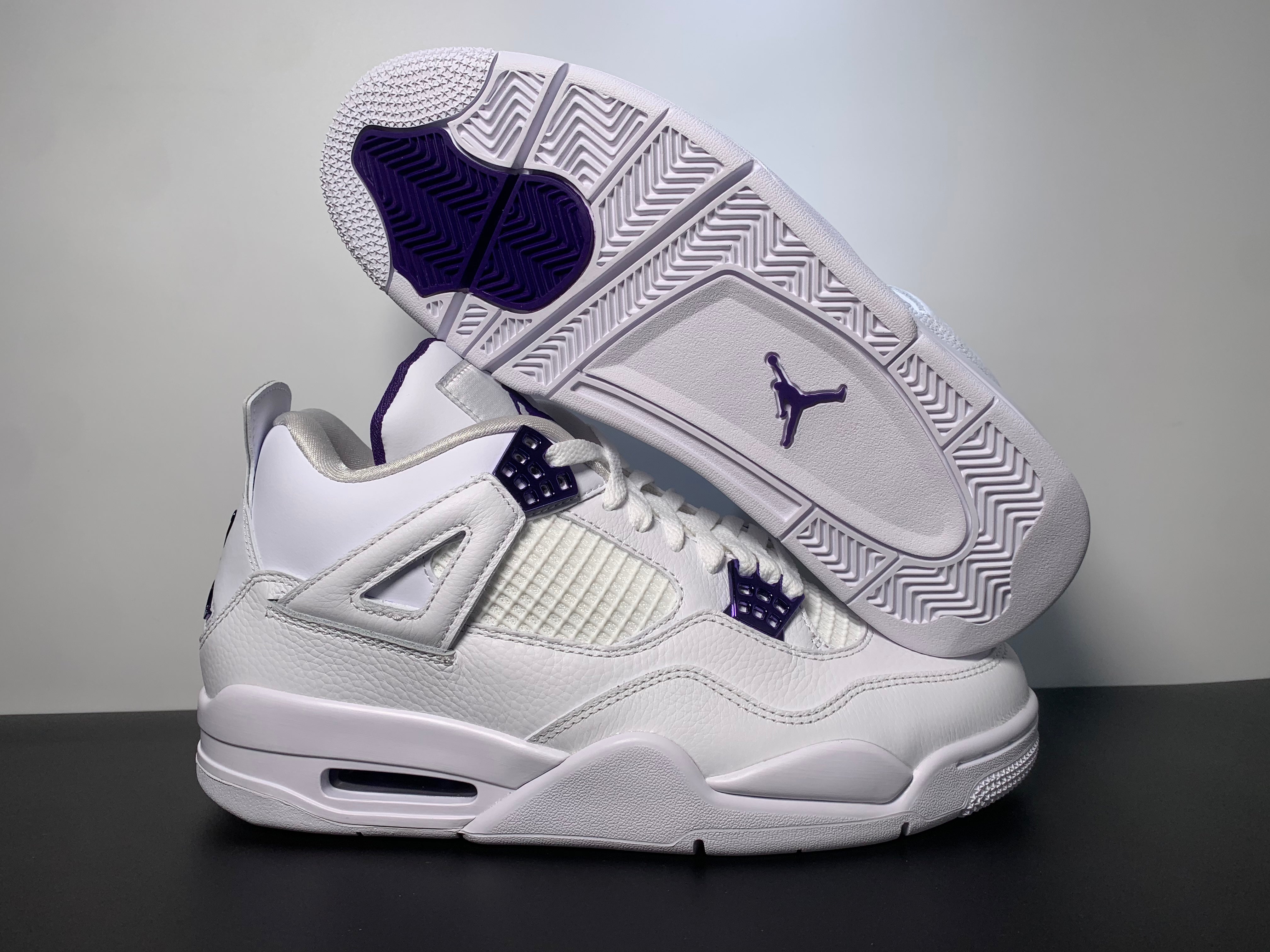 Jordan 4 Retro Metallic Purple