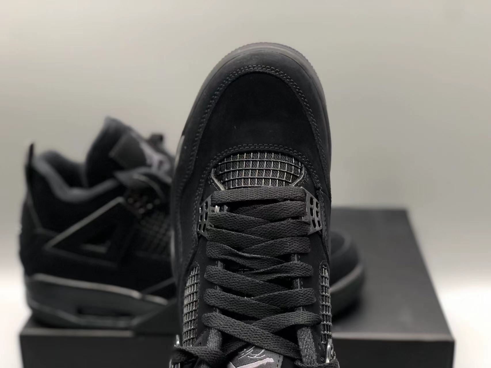 Jordan 4 "Black Cat"