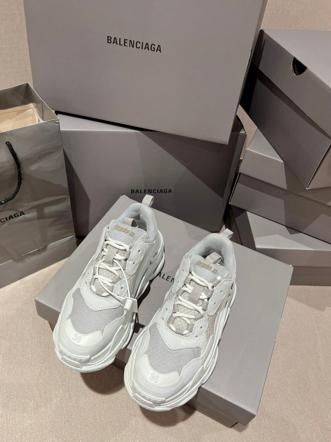 BALENCIAGA TRIPLE S