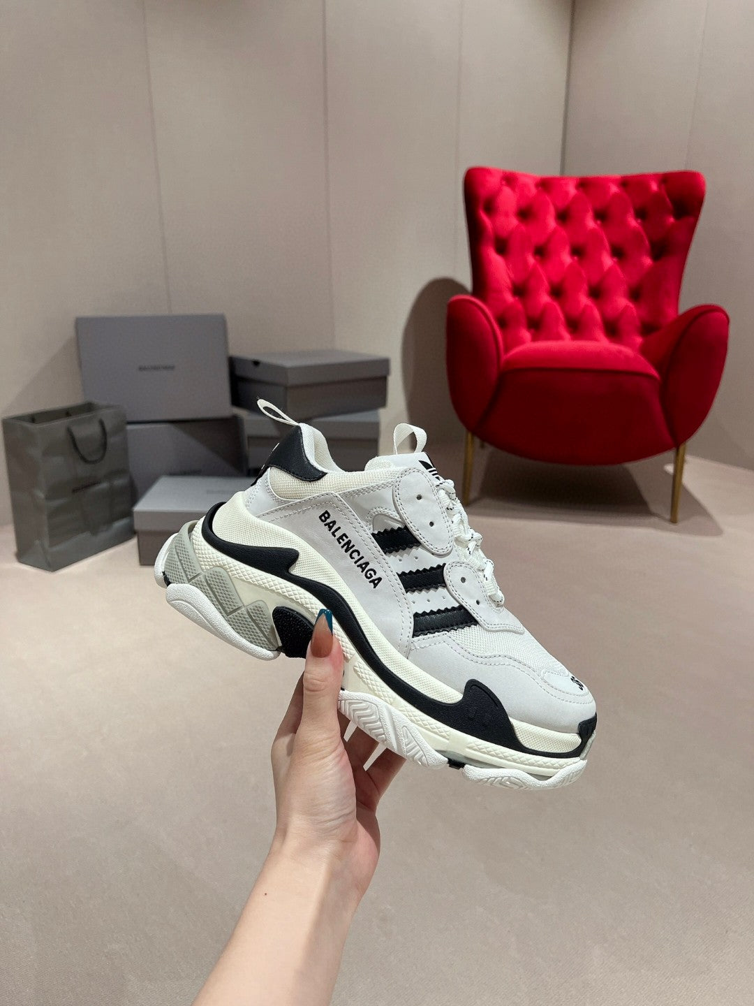 BALENCIAGA TRIPLE S