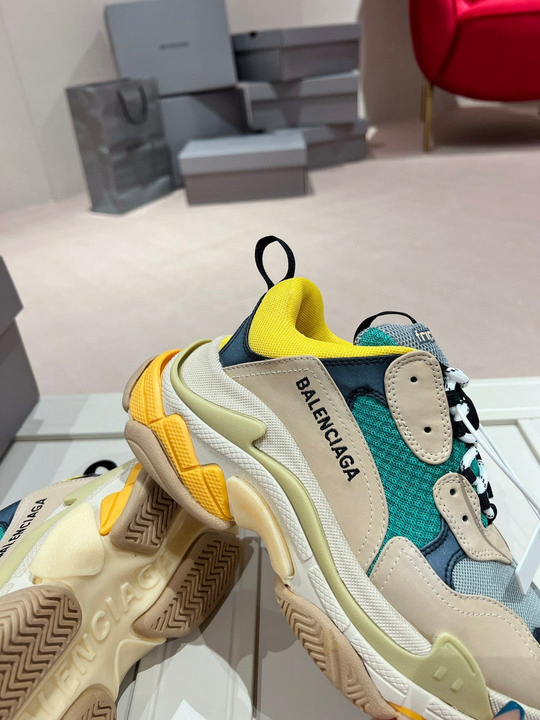 BALENCIAGA TRIPLE S