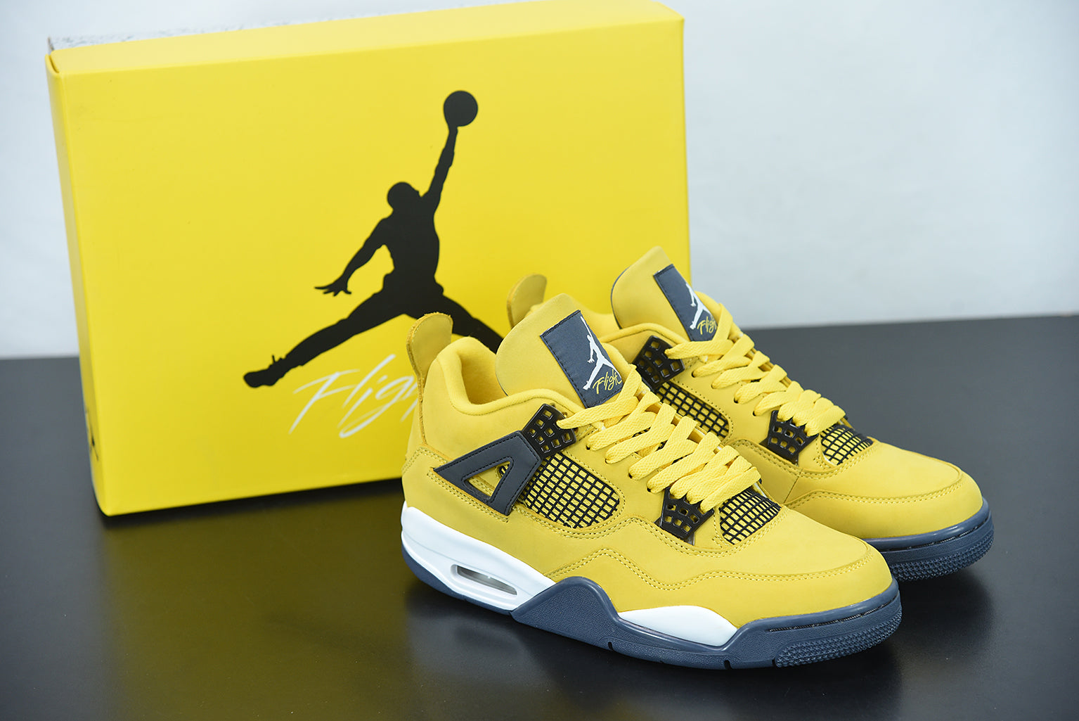 Jordan 4 Retro Lightning