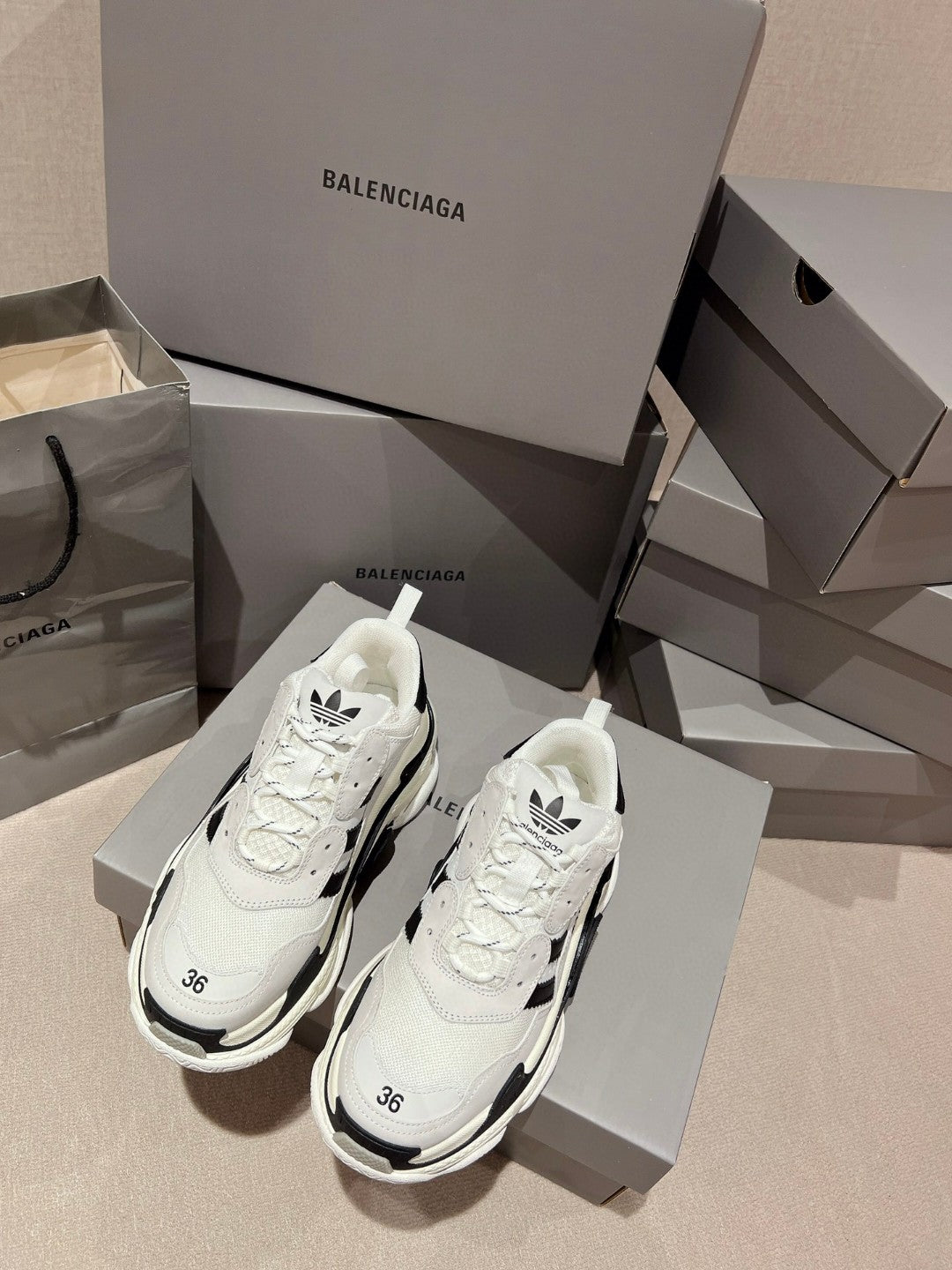 BALENCIAGA TRIPLE S