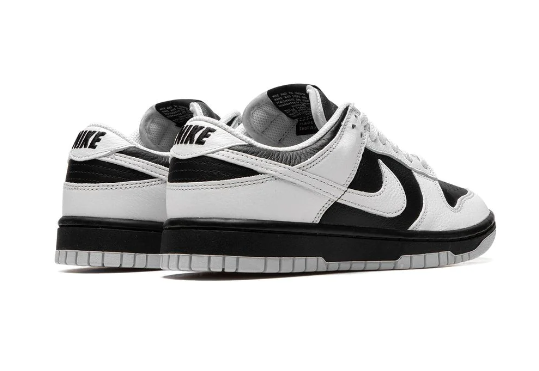 NIKE DUNK PANDA REVERSE