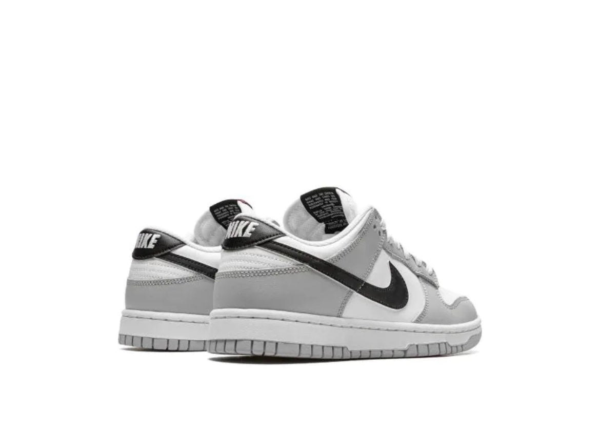 NIKE DUNK