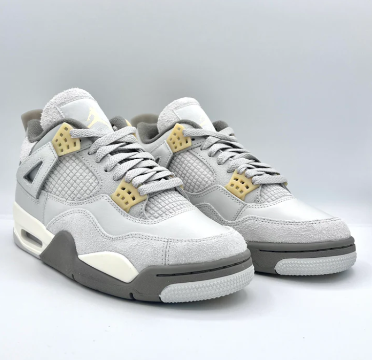 AIR JORDAN 4 RETRO SE CRAFT PHOTON DUST