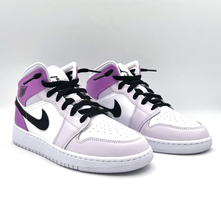 AIR JORDAN 1 MID BARELY GRAPE