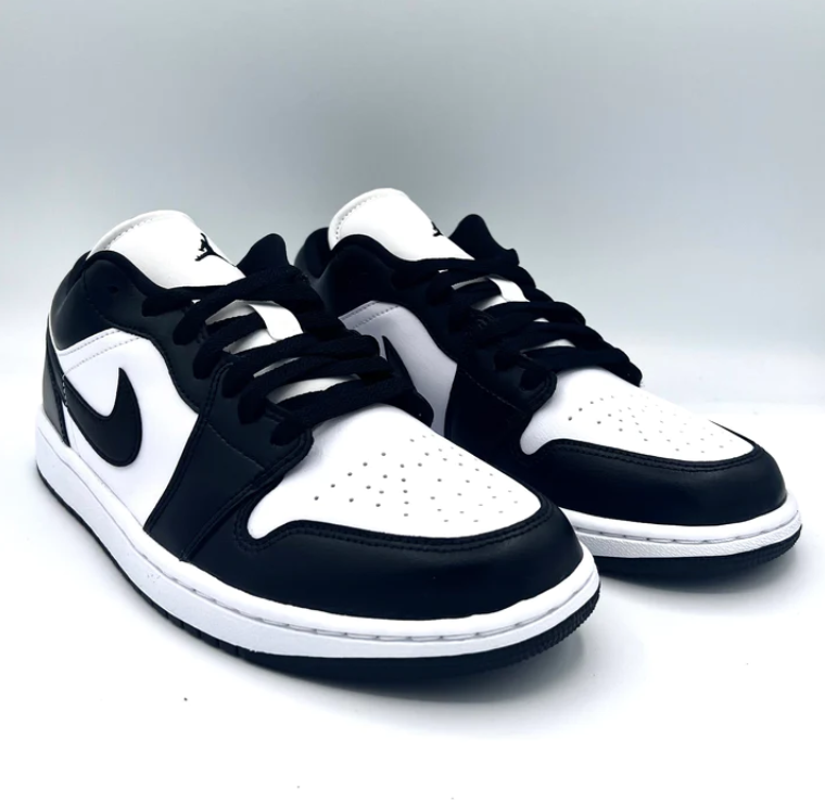 AIR JORDAN 1 LOW PANDA